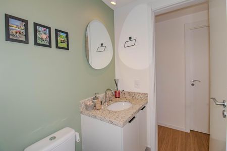 Apartamento à venda com 67m², 3 quartos e 1 vagaBanheiro Social