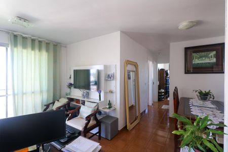 Apartamento à venda com 75m², 3 quartos e 1 vagaSala