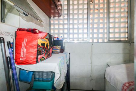 Apartamento à venda com 75m², 3 quartos e 1 vagaÁrea de Serviço