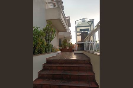 Casa à venda com 140m², 3 quartos e 2 vagas