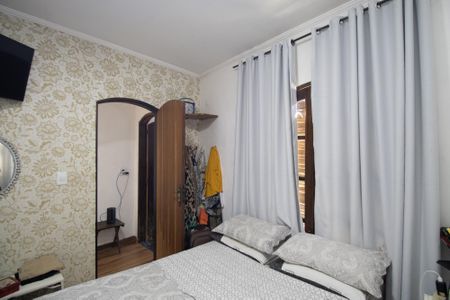 Casa à venda com 286m², 3 quartos e 3 vagas Casa à venda com 286m², 3 quartos e 3 vagasQuarto 3