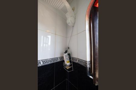 Casa à venda com 286m², 3 quartos e 3 vagas Casa à venda com 286m², 3 quartos e 3 vagasBanheiro 2