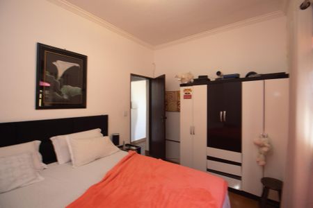 Casa à venda com 286m², 3 quartos e 3 vagas Casa à venda com 286m², 3 quartos e 3 vagasQuarto 2