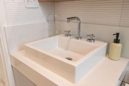 Apartamento à venda com 89m², 2 quartos e 2 vagasBanheiro da Suíte