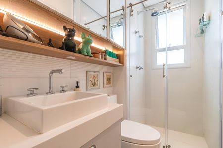 Apartamento à venda com 89m², 2 quartos e 2 vagasBanheiro da Suíte