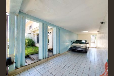 Casa à venda com 225m², 3 quartos e 2 vagasGaragem