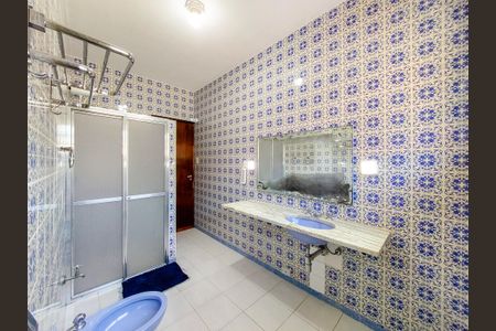 Casa à venda com 225m², 3 quartos e 2 vagasBanheiro 2