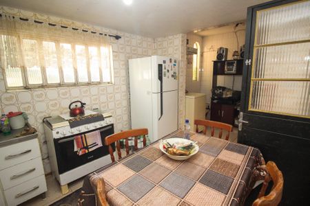 Casa à venda com 150m², 3 quartos e 2 vagasCozinha e Área de Serviço