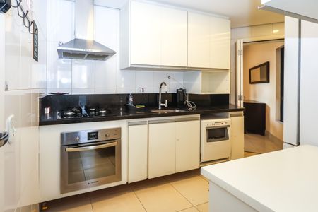 Apartamento à venda com 110m², 3 quartos e 3 vagasCozinha