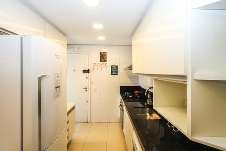 Apartamento à venda com 110m², 3 quartos e 3 vagasCozinha