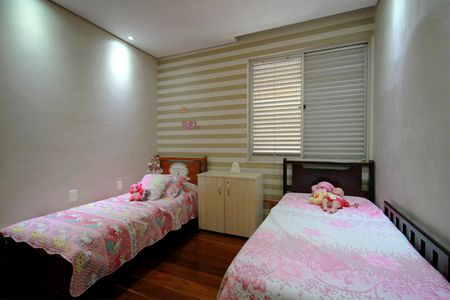 Apartamento à venda com 100m², 3 quartos e 1 vagaQuarto 1