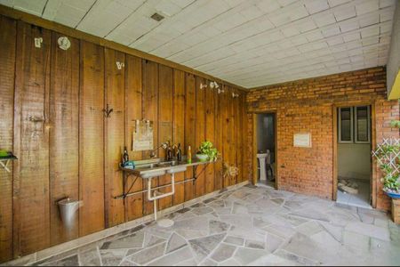 Casa à venda com 209m², 3 quartos e 4 vagas