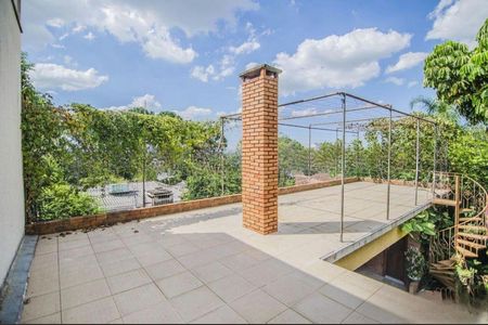 Casa à venda com 209m², 3 quartos e 4 vagas