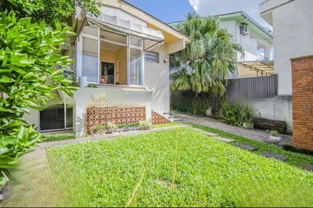 Casa à venda com 209m², 3 quartos e 4 vagas