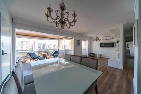 Apartamento para alugar com 128m², 3 quartos e 3 vagas Apartamento para alugar com 128m², 3 quartos e 3 vagasSala