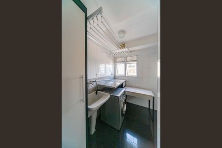 Apartamento para alugar com 128m², 3 quartos e 3 vagas Apartamento para alugar com 128m², 3 quartos e 3 vagasÁrea de Serviço