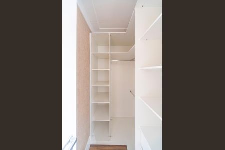 Apartamento para alugar com 128m², 3 quartos e 3 vagas Apartamento para alugar com 128m², 3 quartos e 3 vagasCloset da Suíte 3