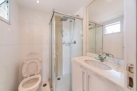Apartamento para alugar com 128m², 3 quartos e 3 vagas Apartamento para alugar com 128m², 3 quartos e 3 vagasBanheiro da Suíte 2