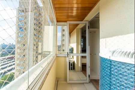 Apartamento para alugar com 128m², 3 quartos e 3 vagas Apartamento para alugar com 128m², 3 quartos e 3 vagasVaranda da Suíte 3