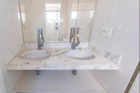 Apartamento para alugar com 128m², 3 quartos e 3 vagas Apartamento para alugar com 128m², 3 quartos e 3 vagasBanheiro da Suíte 3