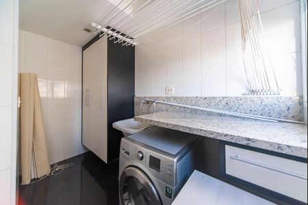 Apartamento para alugar com 128m², 3 quartos e 3 vagas Apartamento para alugar com 128m², 3 quartos e 3 vagasÁrea de Serviço