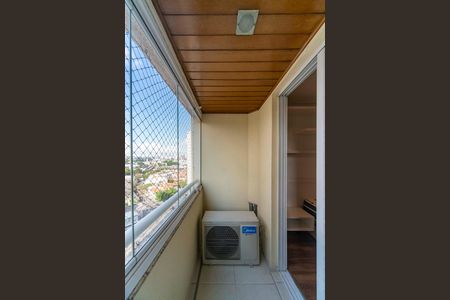 Apartamento para alugar com 128m², 3 quartos e 3 vagas Apartamento para alugar com 128m², 3 quartos e 3 vagasVaranda da Suíte 1