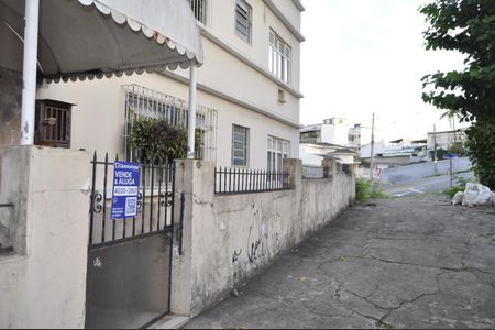 Apartamento para alugar com 64m², 2 quartos e sem vagaFachada