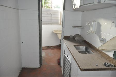 Apartamento para alugar com 64m², 2 quartos e sem vagaCozinha 