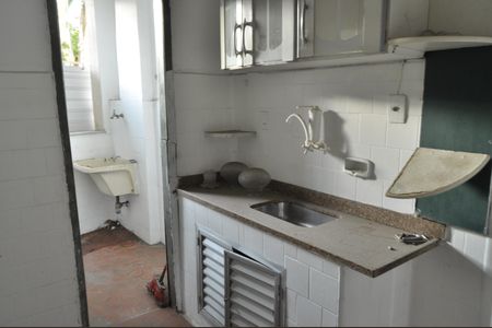 Apartamento para alugar com 64m², 2 quartos e sem vagaCozinha 