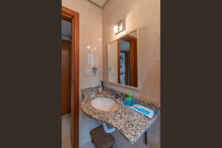 Apartamento à venda com 73m², 2 quartos e 1 vagaBanheiro Social