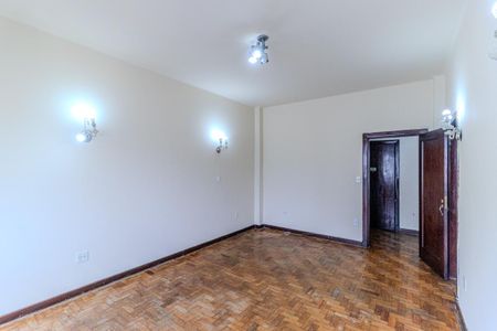 Apartamento à venda com 115m², 2 quartos e sem vagaSala