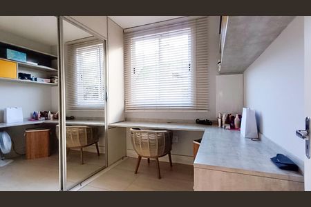 Apartamento à venda com 120m², 3 quartos e 2 vagasQuarto 1