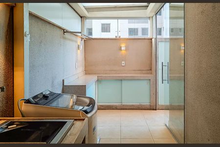 Apartamento à venda com 120m², 3 quartos e 2 vagasÁrea de Serviço