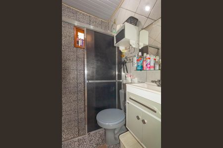 Casa à venda com 60m², 2 quartos e 1 vaga Casa à venda com 60m², 2 quartos e 1 vagaBanheiro