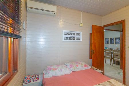 Casa à venda com 60m², 2 quartos e 1 vaga Casa à venda com 60m², 2 quartos e 1 vagaQuarto 1