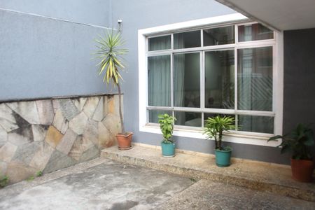 Casa à venda com 240m², 4 quartos e 2 vagasGaragem