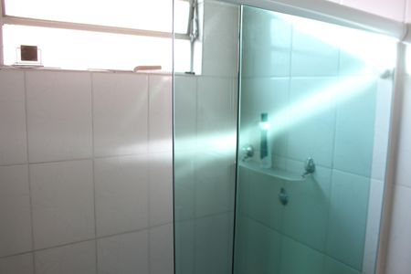 Casa à venda com 240m², 4 quartos e 2 vagasBanheiro da Suíte 2