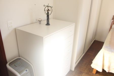 Casa à venda com 240m², 4 quartos e 2 vagasSuíte 2