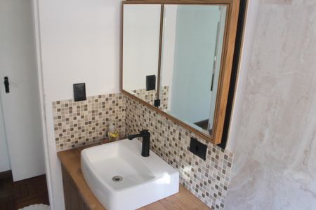 Casa à venda com 240m², 4 quartos e 2 vagasBanheiro da Suíte 1