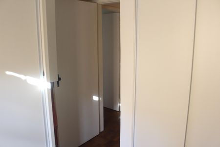 Casa à venda com 240m², 4 quartos e 2 vagasSuíte 1