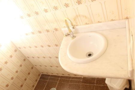 Casa à venda com 240m², 4 quartos e 2 vagasBanheiro da Suíte 3