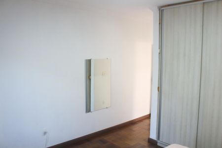 Casa à venda com 240m², 4 quartos e 2 vagasSuíte 1