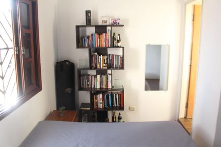 Casa à venda com 240m², 4 quartos e 2 vagasSuíte 3