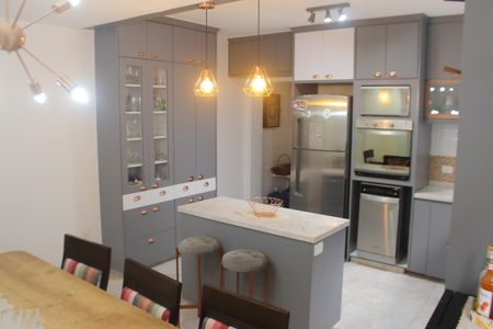 Casa à venda com 240m², 4 quartos e 2 vagasCozinha