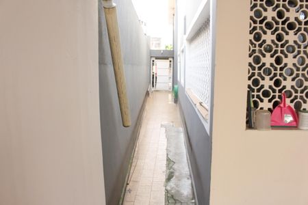 Casa à venda com 240m², 4 quartos e 2 vagasCorredor Externo