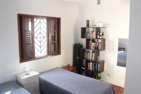 Casa à venda com 240m², 4 quartos e 2 vagasSuíte 3