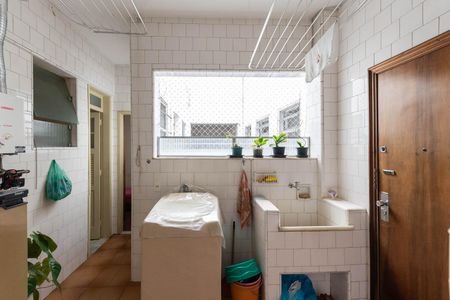 Apartamento à venda com 122m², 3 quartos e 1 vagaÁrea de Serviço