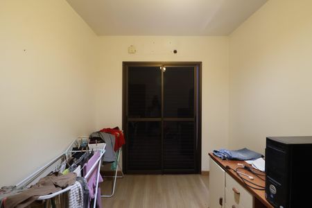 Apartamento à venda com 161m², 3 quartos e 2 vagasQuarto 2