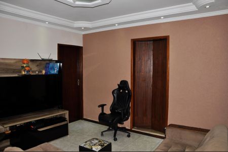 Casa à venda com 200m², 5 quartos e 1 vaga Casa à venda com 200m², 5 quartos e 1 vagaSala