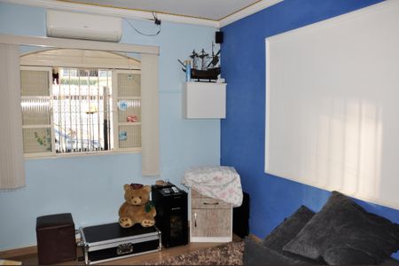 Casa à venda com 200m², 5 quartos e 1 vaga Casa à venda com 200m², 5 quartos e 1 vagaQuarto 01